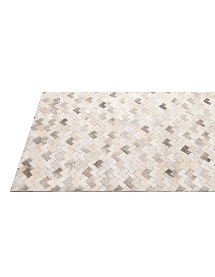 Detail image of  5' 2 x 8' Cowhide - Patchwork Rug