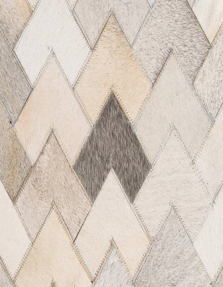 Detail image of  5' 2 x 8' Cowhide - Patchwork Rug