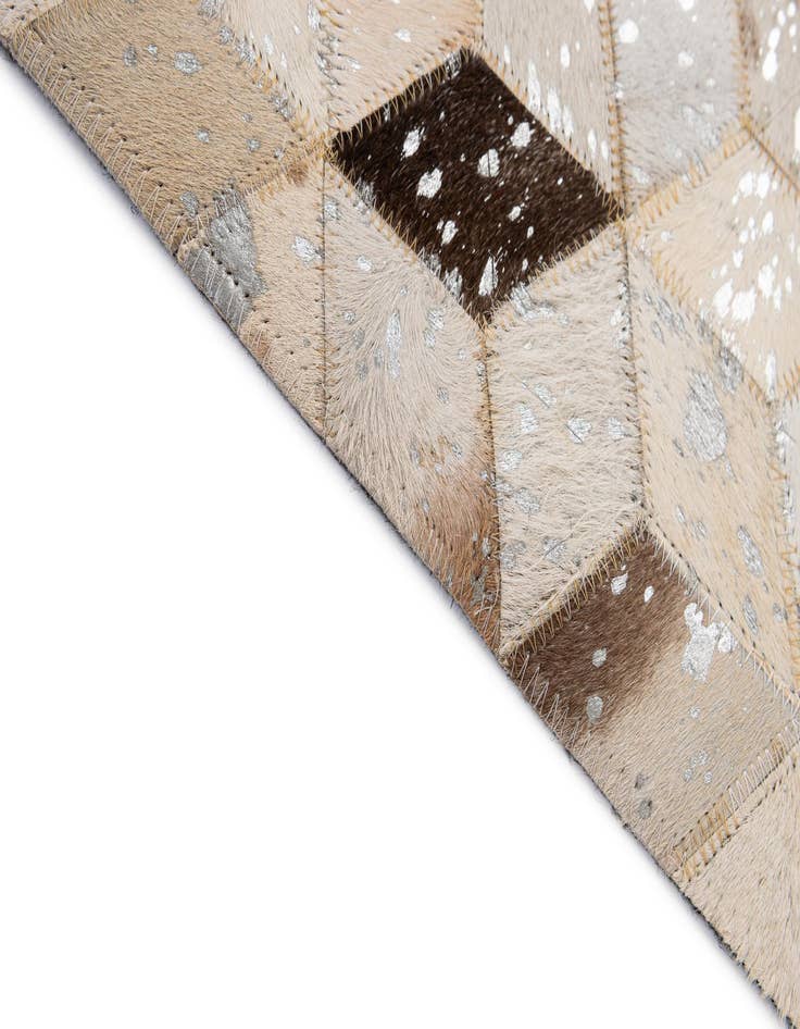 Detail image of  5' 3 x 8' Cowhide - Patchwork Rug