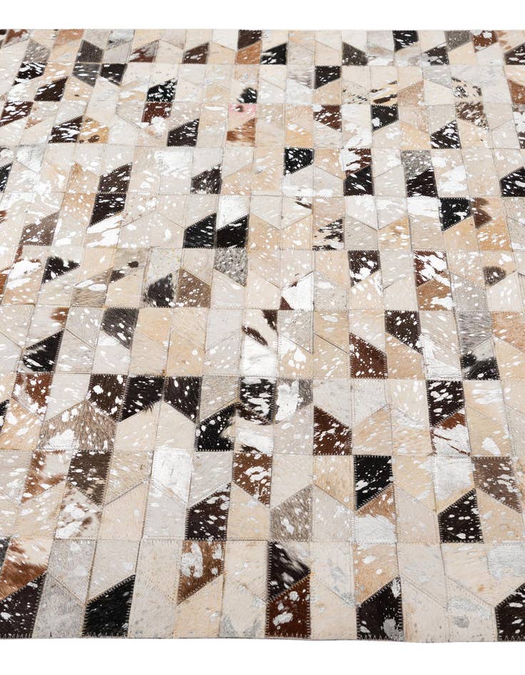 Detail image of  4' x 5' 11 Cowhide - Patchwork Rug