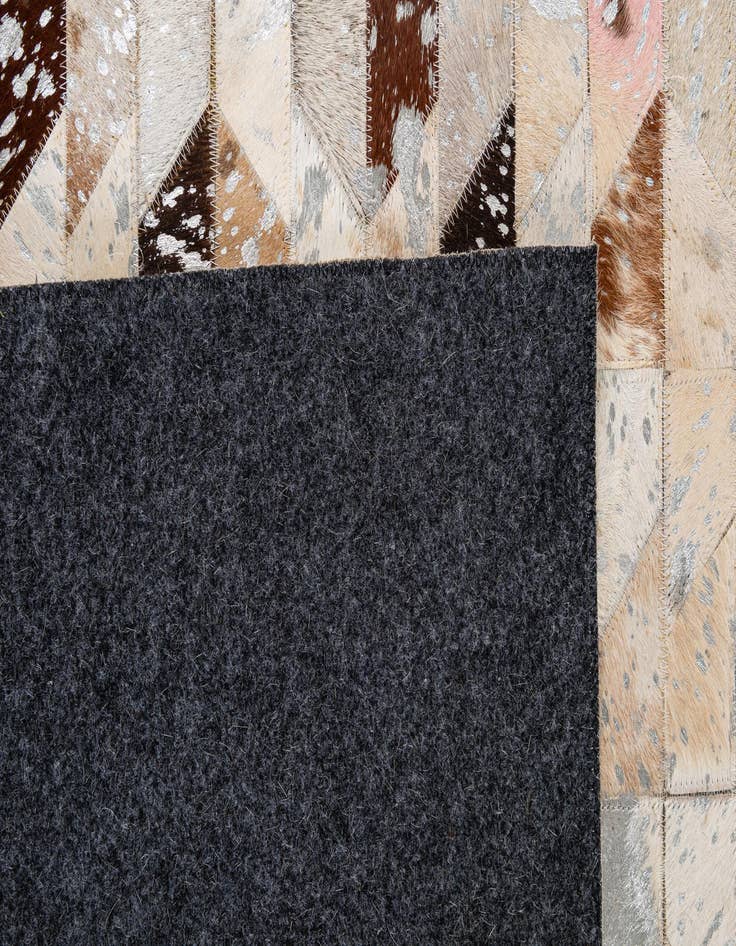 Detail image of  4' x 5' 11 Cowhide - Patchwork Rug