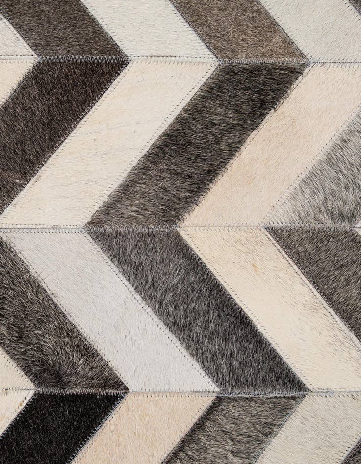 Detail image of  4' 1 x 6' 1 Cowhide - Patchwork Rug