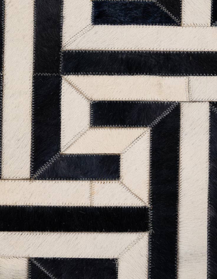 Detail image of  4' 1 x 6' 1 Cowhide - Patchwork Rug