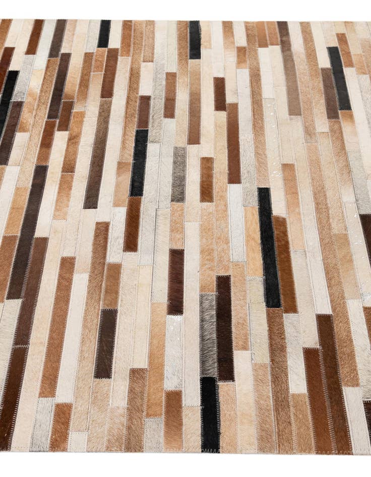 Detail image of  4' 1 x 6' Cowhide - Patchwork Rug