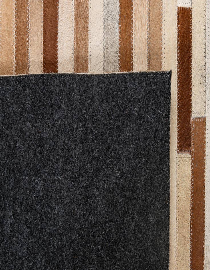 Detail image of  4' 1 x 6' Cowhide - Patchwork Rug