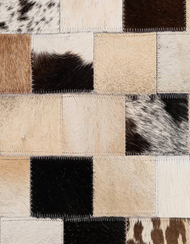 Detail image of  4' 1 x 5' 11 Cowhide - Patchwork Rug