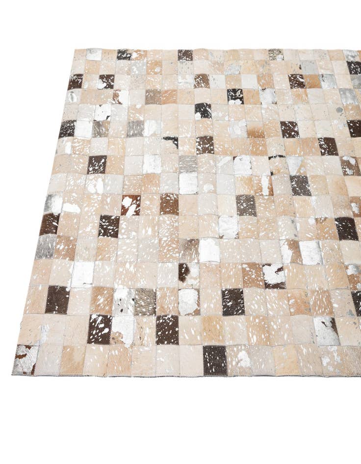 Detail image of  4' 1 x 6' Cowhide - Patchwork Rug
