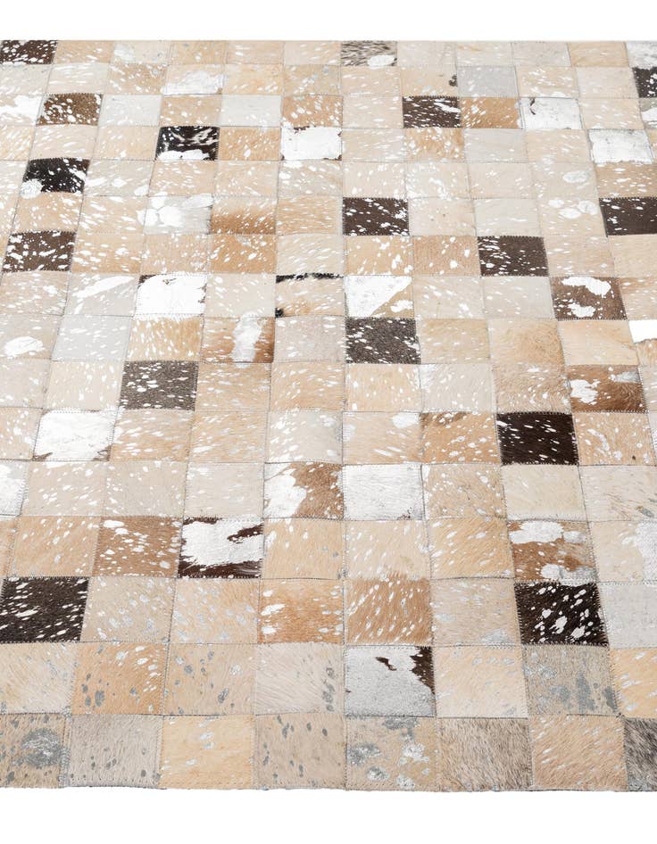 Detail image of  4' 1 x 6' Cowhide - Patchwork Rug