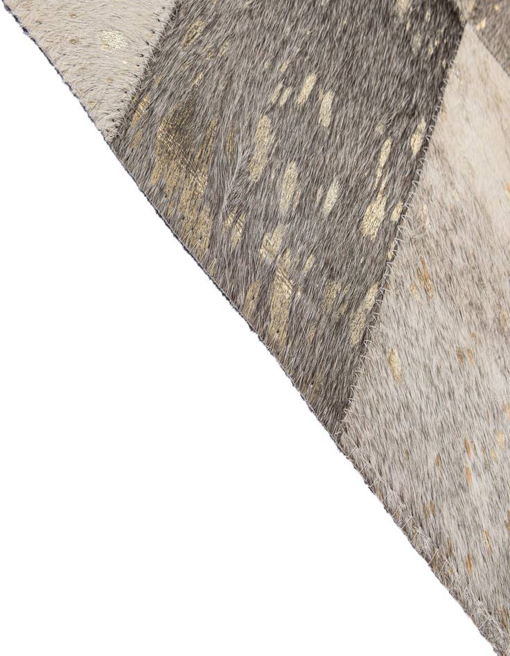 Detail image of  4' x 5' 10 Cowhide - Patchwork Rug