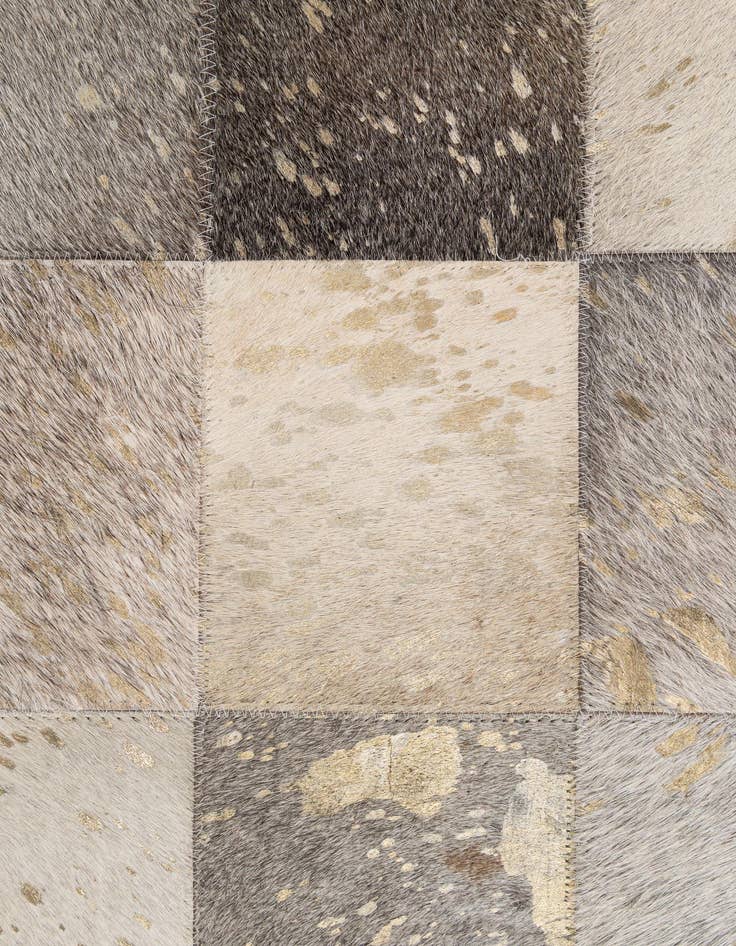 Detail image of  4' x 5' 10 Cowhide - Patchwork Rug