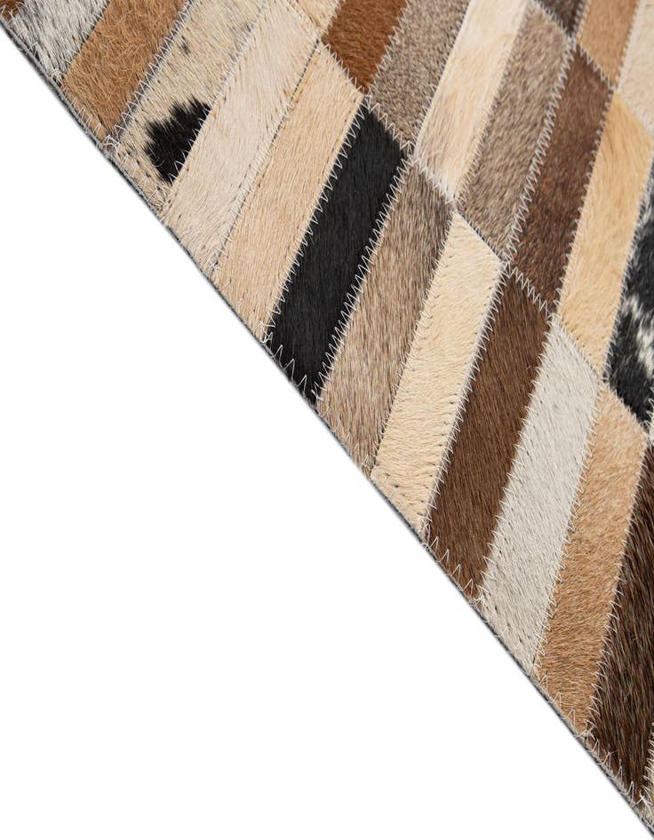 Detail image of  4' x 6' Cowhide - Patchwork Rug