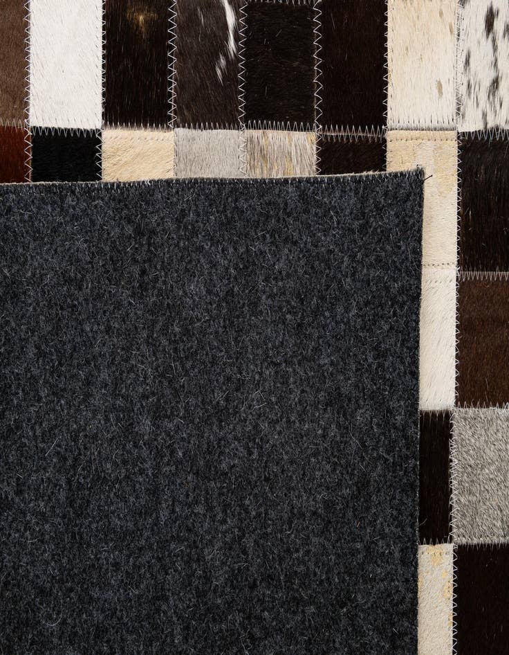 Detail image of  4' 1 x 6' Cowhide - Patchwork Rug