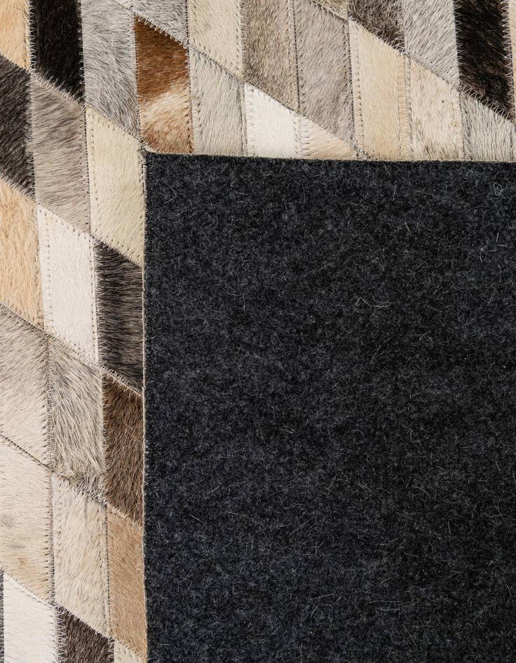 Detail image of  4' x 6' Cowhide - Patchwork Rug