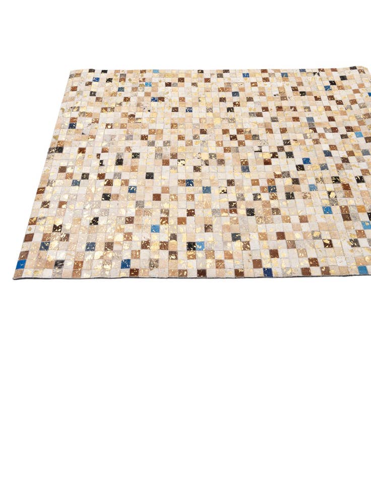 Detail image of  4' 1 x 6' Cowhide - Patchwork Rug
