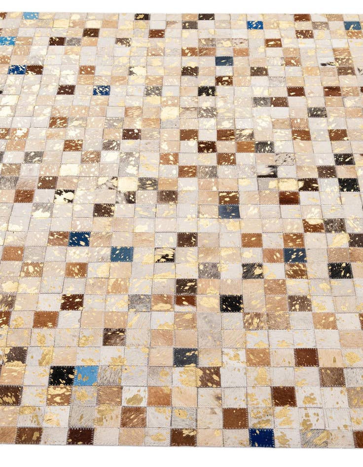 Detail image of  4' 1 x 6' Cowhide - Patchwork Rug