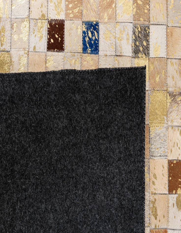 Detail image of  4' 1 x 6' Cowhide - Patchwork Rug