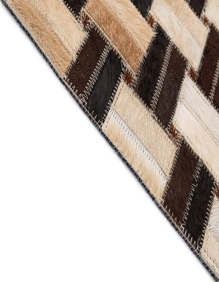 Detail image of  4' x 5' 11 Cowhide - Patchwork Rug