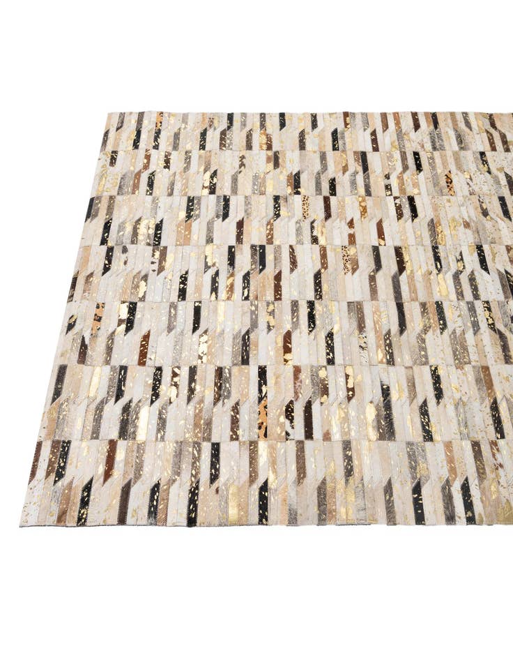 Detail image of  4' 2 x 5' 11 Cowhide - Patchwork Rug