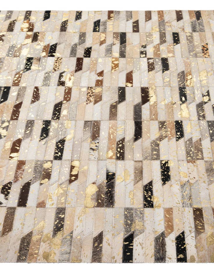 Detail image of  4' 2 x 5' 11 Cowhide - Patchwork Rug