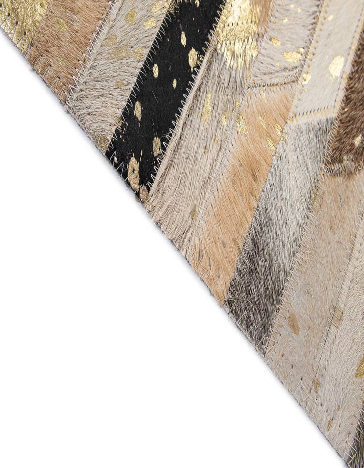Detail image of  4' 2 x 5' 11 Cowhide - Patchwork Rug