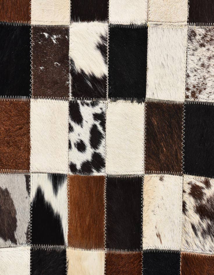Detail image of  5' x 7' 10 Cowhide Rug