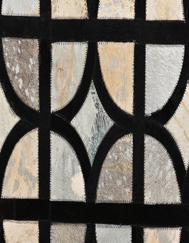 Detail image of  5' 2 x 7' 6 Cowhide Rug