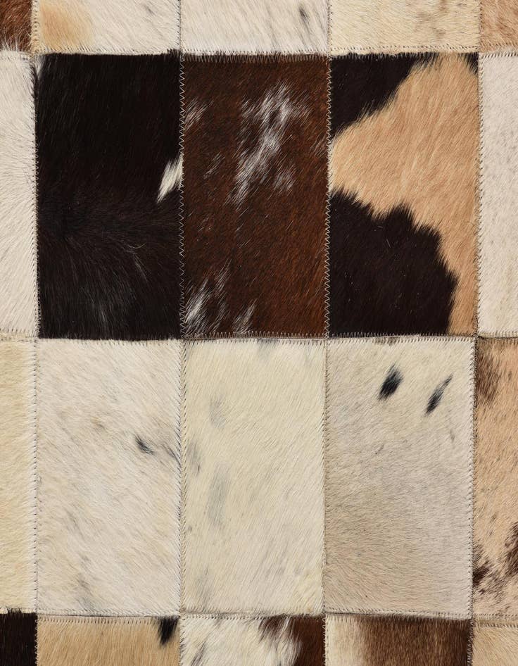 Detail image of  5' x 7' 10 Cowhide Rug