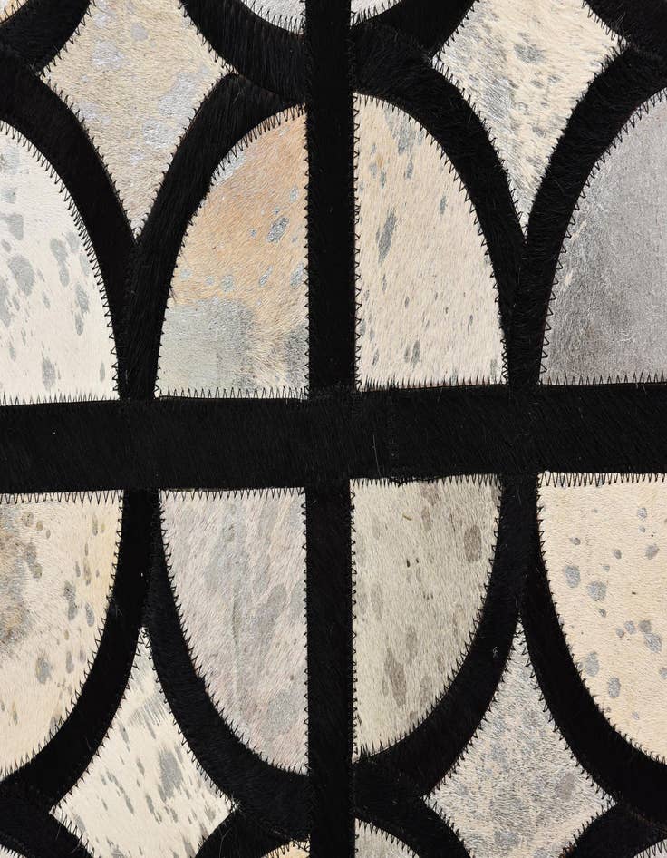 Detail image of  5' 3 x 7' 7 Cowhide Rug
