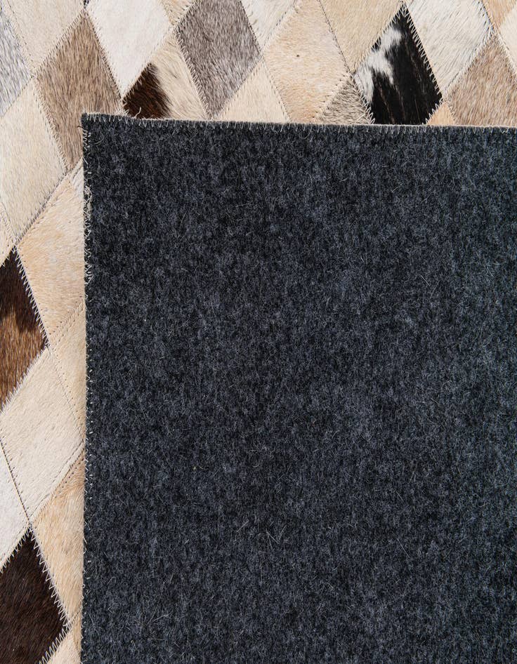 Detail image of  8' 1 x 9' 11 Cowhide Stocks Rug