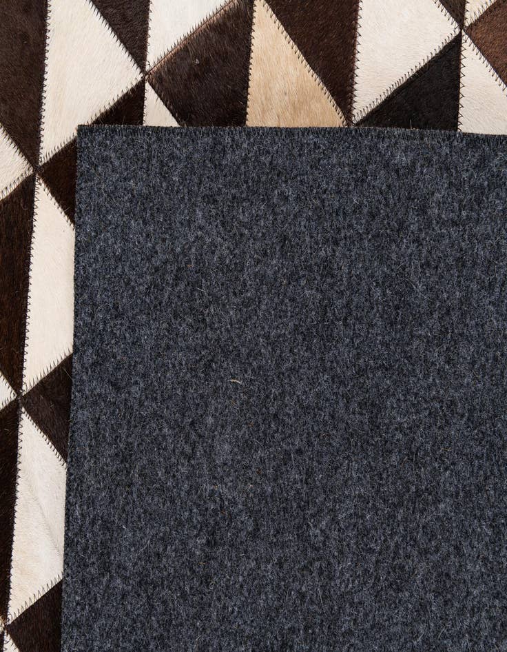 Detail image of  8' x 10' 1 Cowhide Stocks Rug