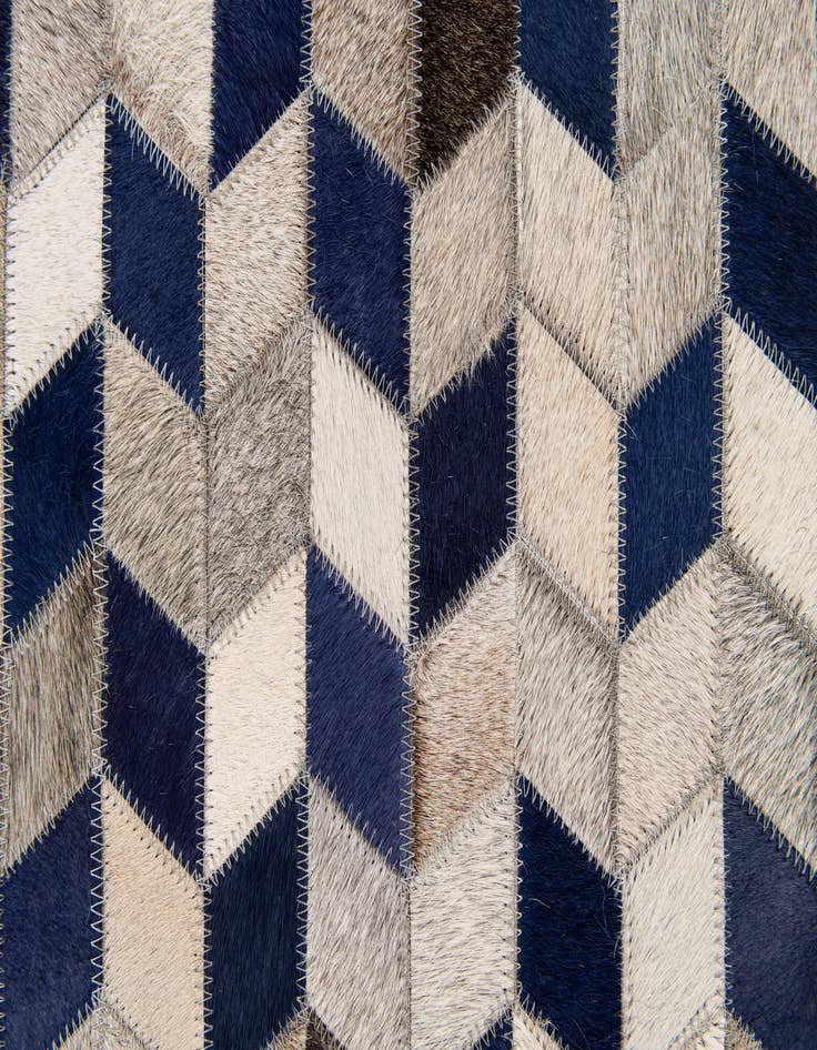 Detail image of  8' 1 x 10' Cowhide Stocks Rug