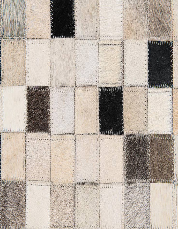 Detail image of  8' x 10' Cowhide Stocks Rug