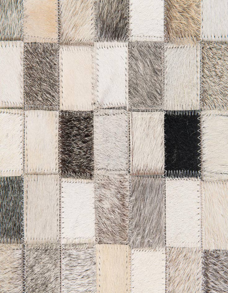 Detail image of  8' x 9' 10 Cowhide Stocks Rug
