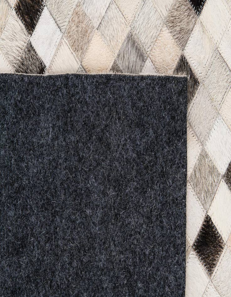 Detail image of  8' x 9' 10 Cowhide Stocks Rug