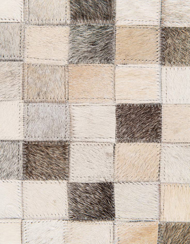 Detail image of  8' x 10' 1 Cowhide Stocks Rug