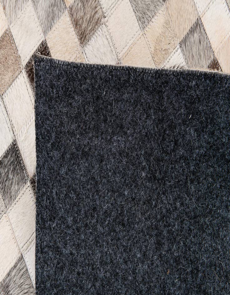 Detail image of  8' x 10' 1 Cowhide Stocks Rug