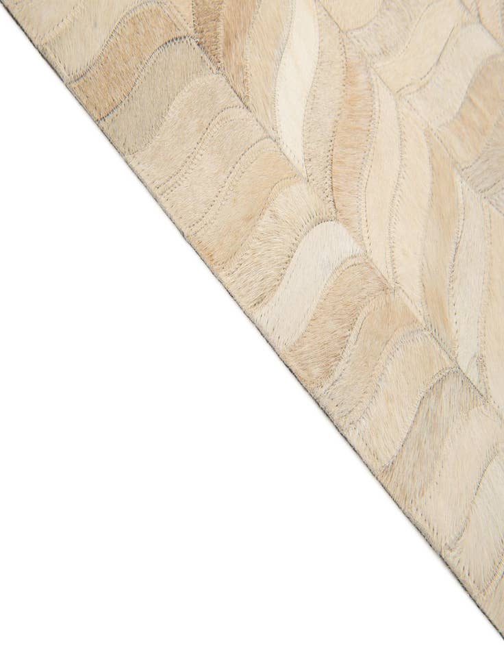 Detail image of  6' 8 x 9' 8 Cowhide Stocks Rug