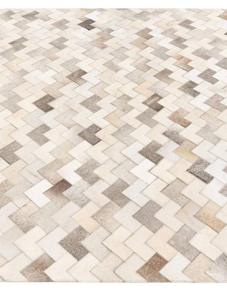 Detail image of  6' x 9' 1 Cowhide Stocks Rug