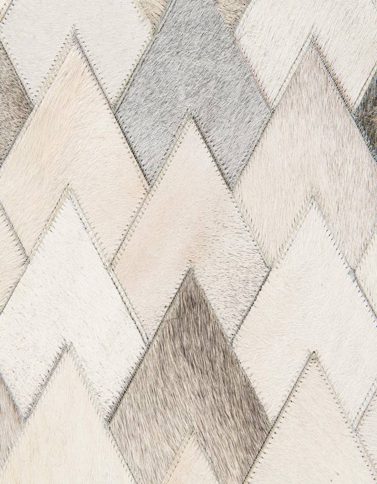 Detail image of  6' x 9' Cowhide Stocks Rug