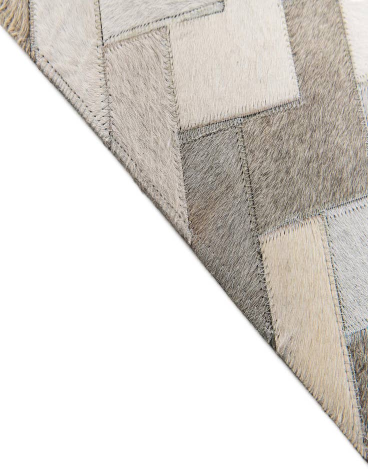Detail image of  6' x 9' Cowhide Stocks Rug