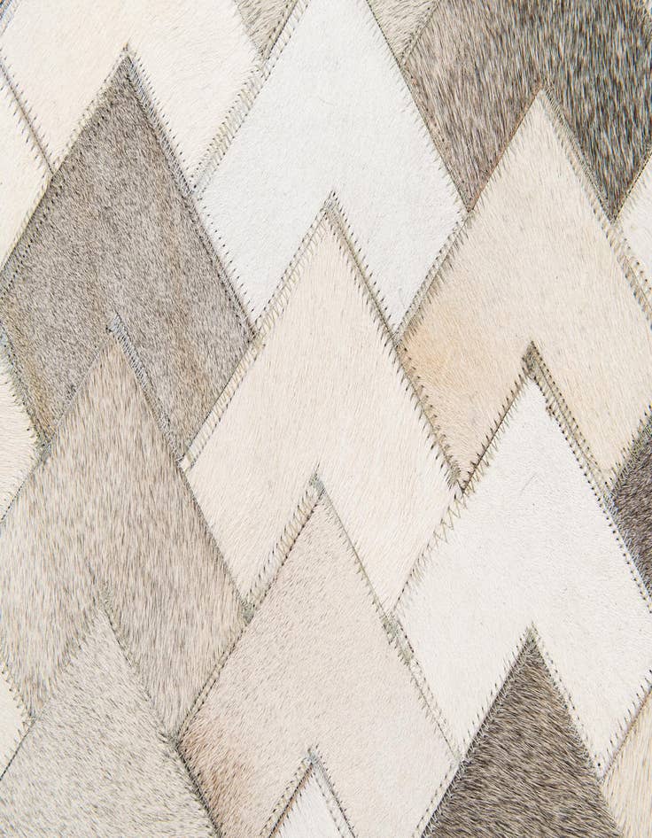 Detail image of  6' x 9' Cowhide Stocks Rug
