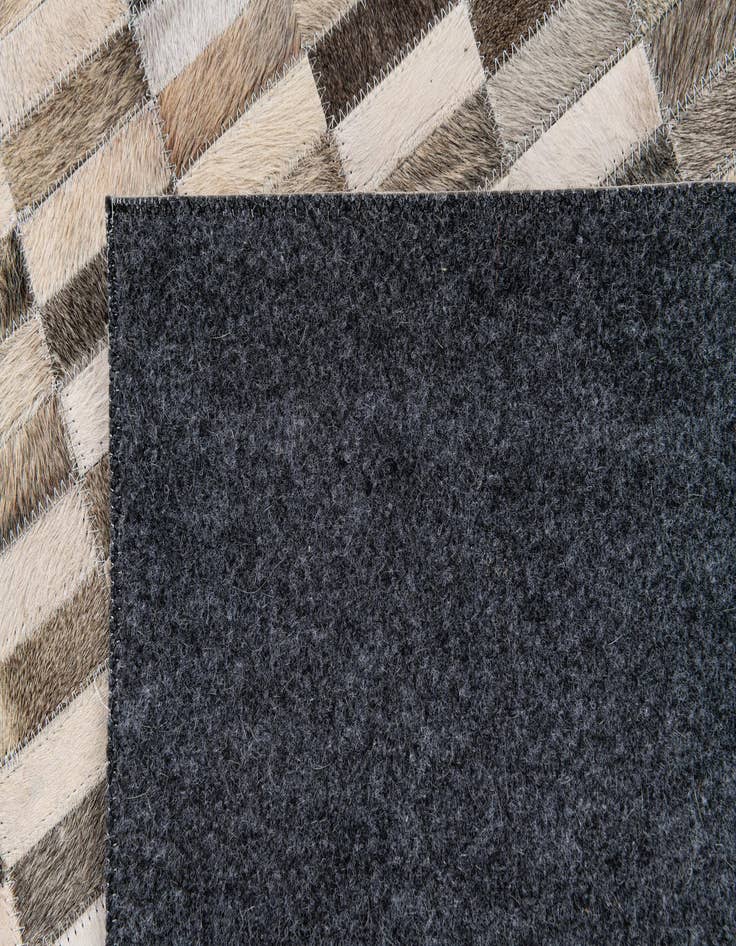 Detail image of  6' x 9' Cowhide Stocks Rug