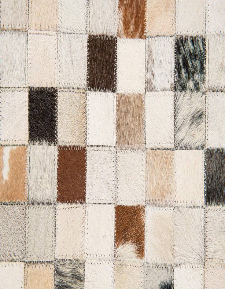 Detail image of  5' x 7' 10 Cowhide Stocks Rug