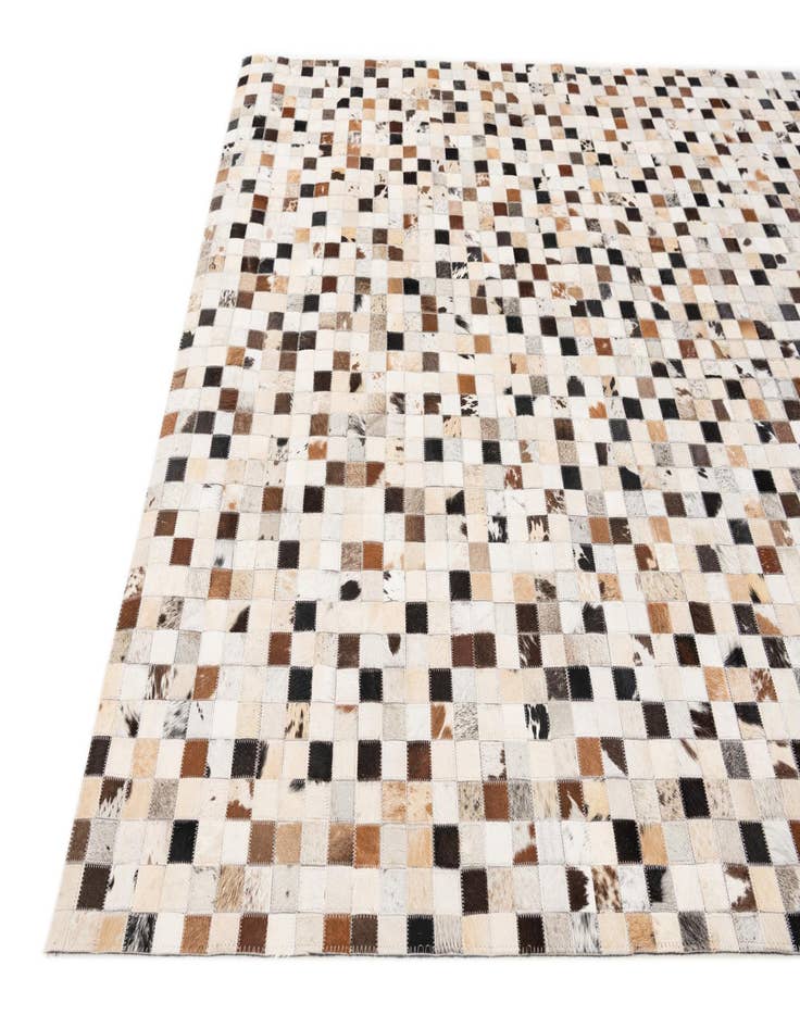 Detail image of  5' x 7' 10 Cowhide Stocks Rug