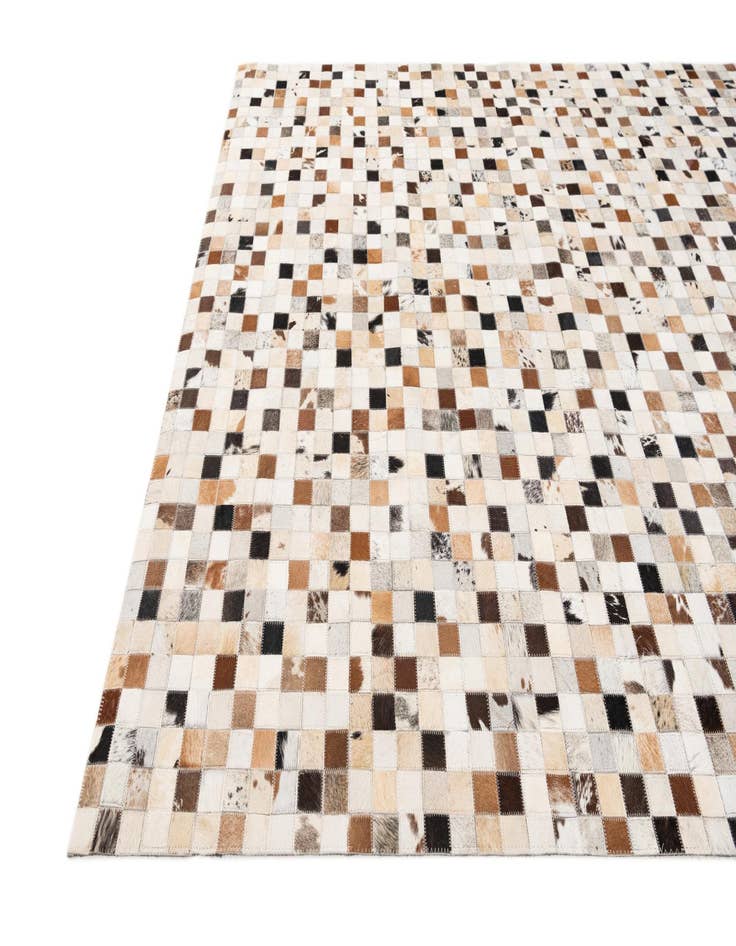 Detail image of  5' x 7' 10 Cowhide Stocks Rug