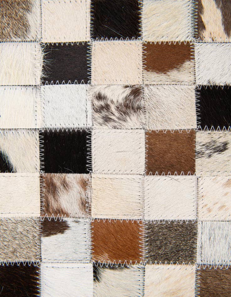 Detail image of  5' x 7' 10 Cowhide Stocks Rug