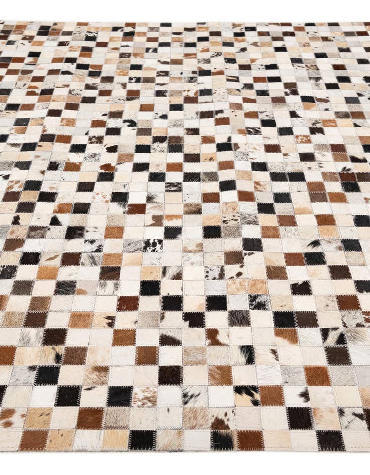 Detail image of  5' x 7' 10 Cowhide Stocks Rug