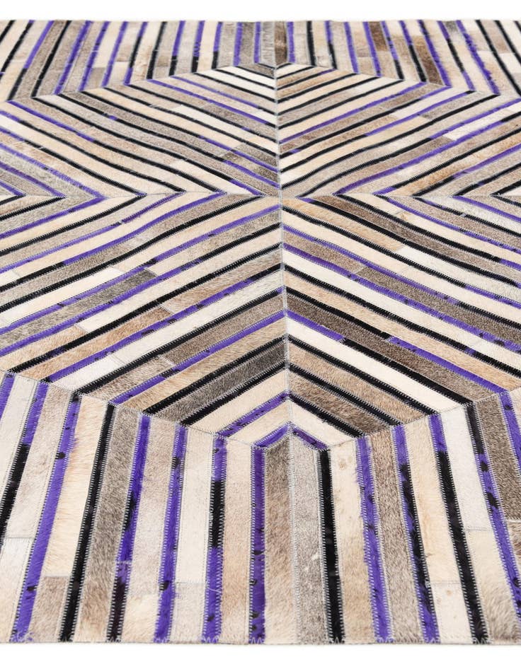 Detail image of  5' x 7' 10 Cowhide Stocks Rug