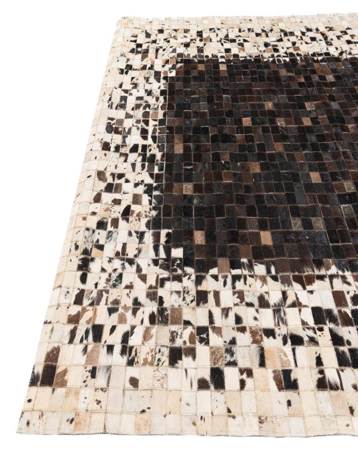 Detail image of  5' x 7' 10 Cowhide Stocks Rug