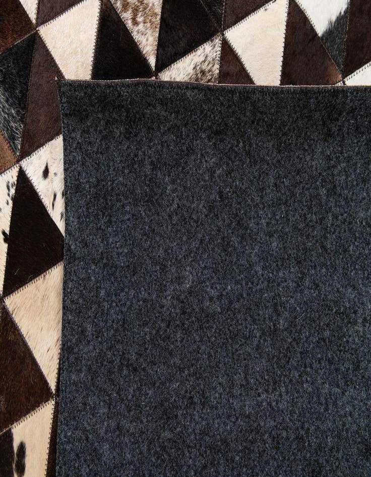 Detail image of  5' x 8' 1 Cowhide Stocks Rug